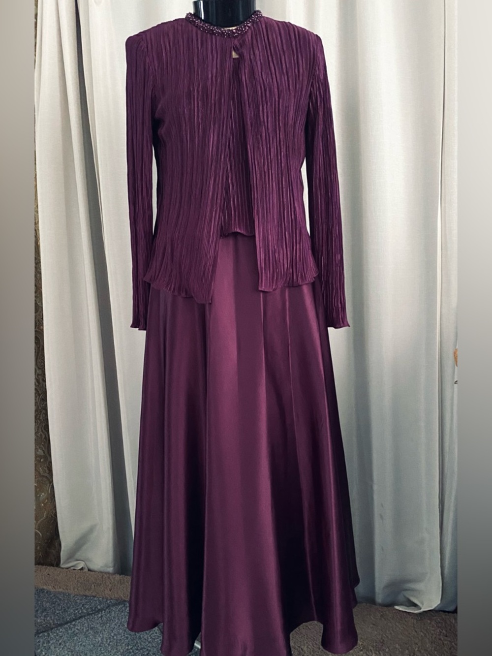 MOTHER OF THE BRIDE OR GROOM, or special occasion very elegant